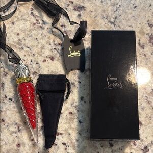 Christian Louboutin Loubilaque Lip Lacquer – 4.7mL – Luxury Lip Gloss